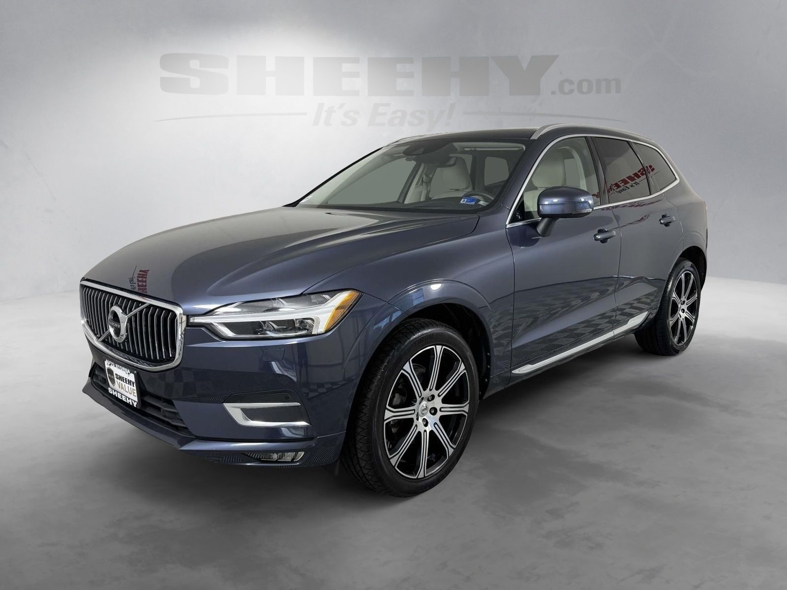 Used 2020 Blue Volvo T5 Inscription image 16