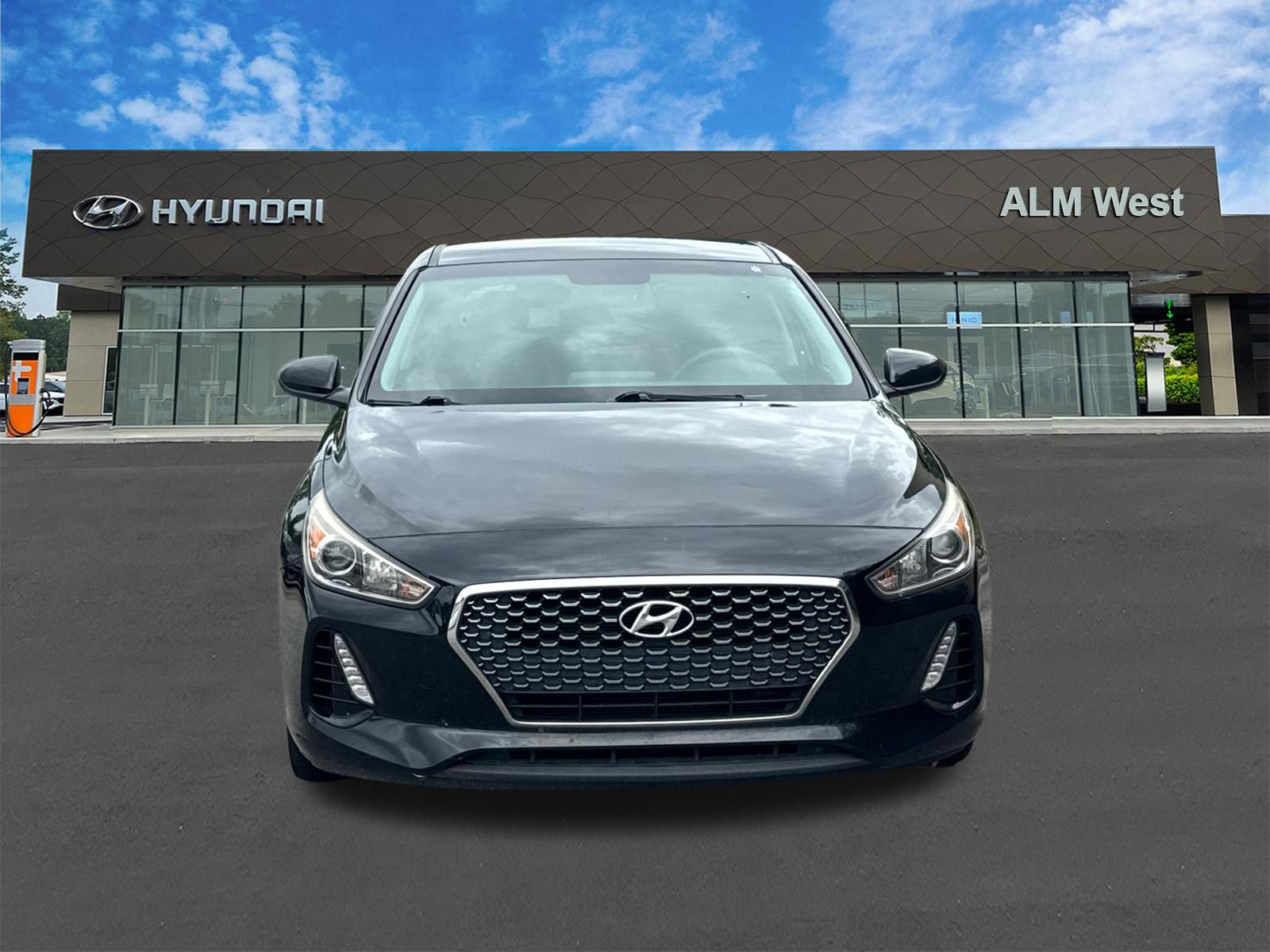 Used 2018 Black Hyundai Base image 2