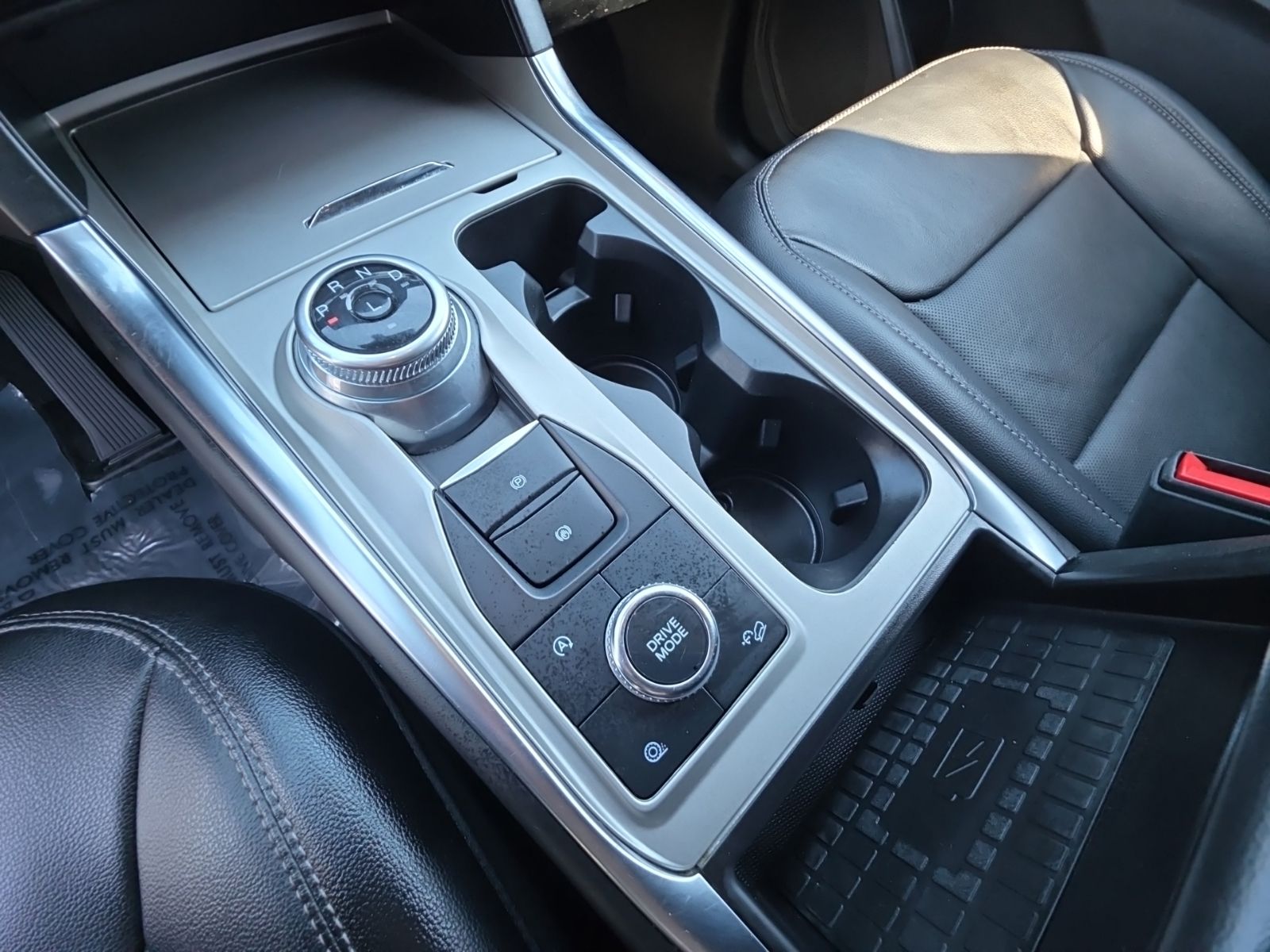 Used 2023 Silver Ford Limited image 17