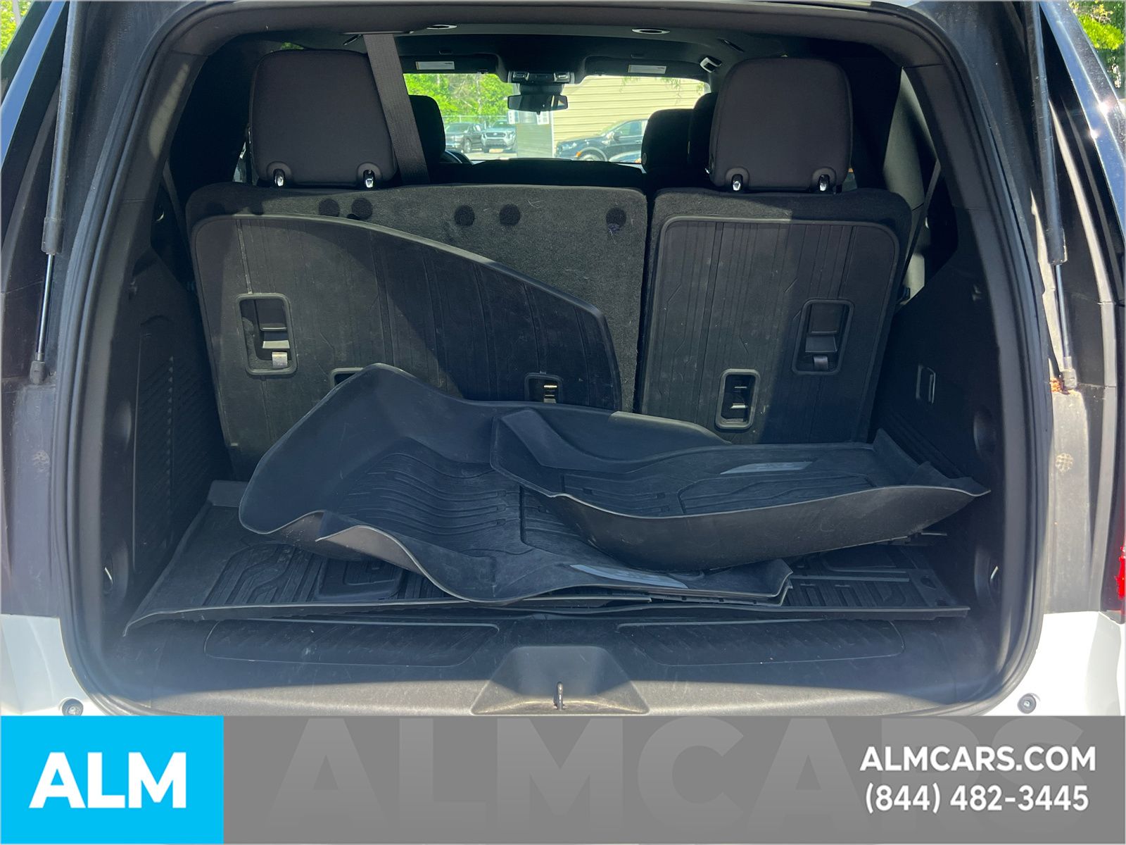 Used 2024 White GMC SLE image 22