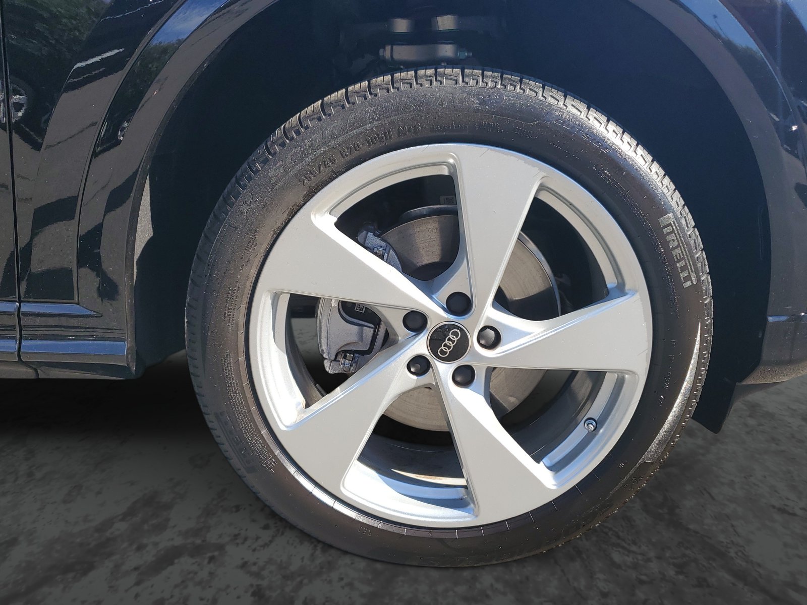 Vehicle photo