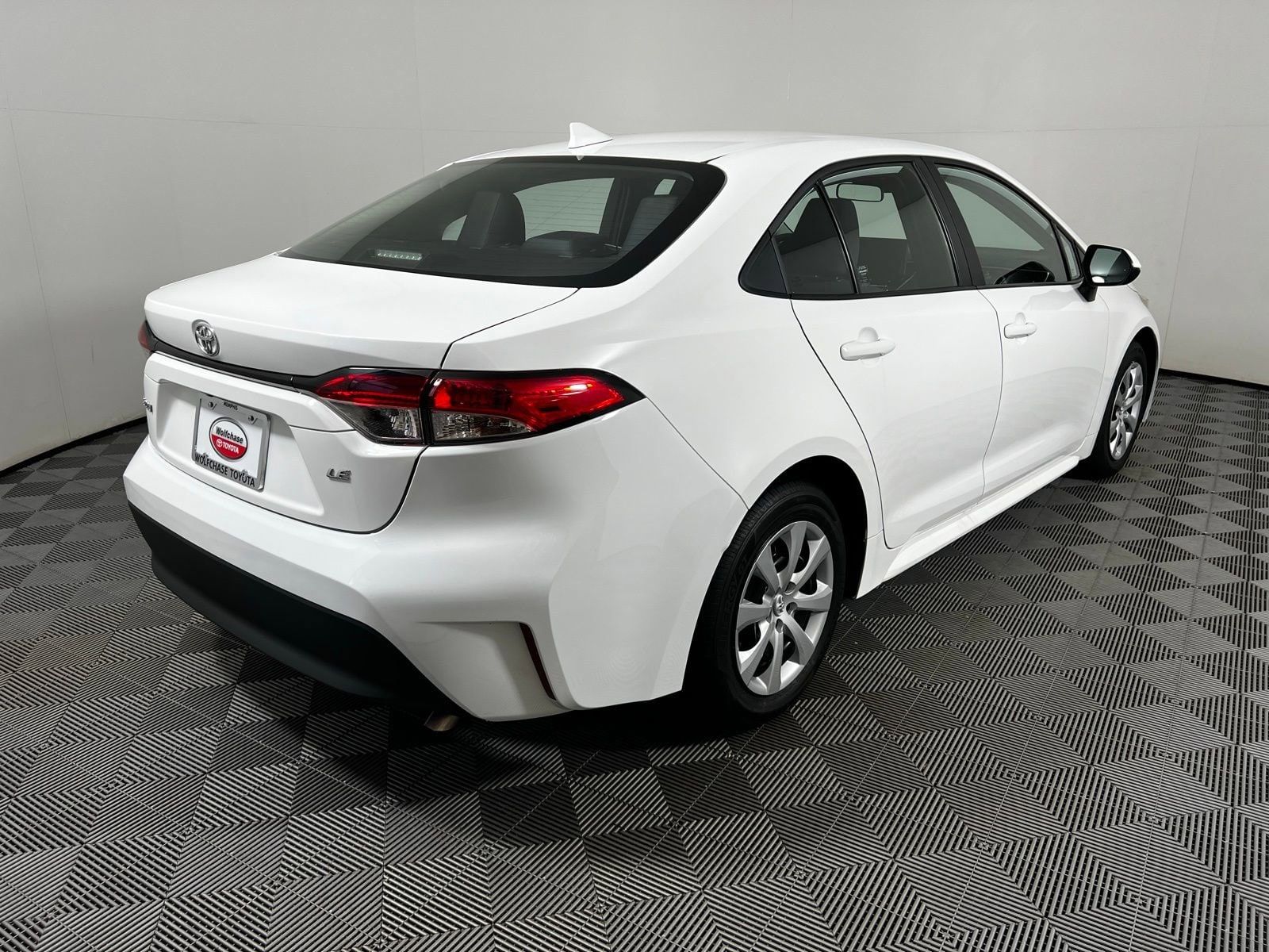 2023 Toyota Corolla LE 5