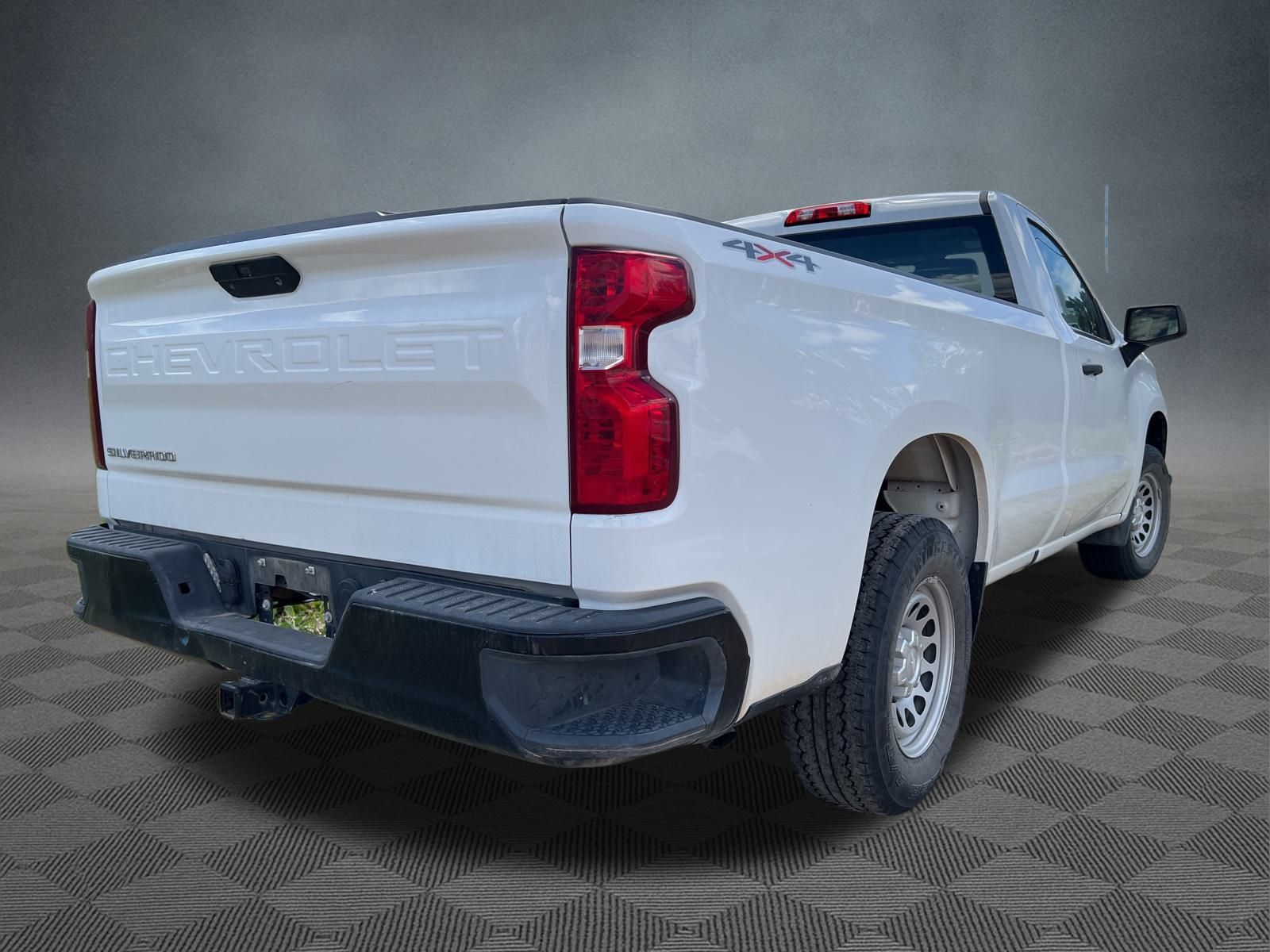 2021 Chevrolet Silverado 1500 WT photo