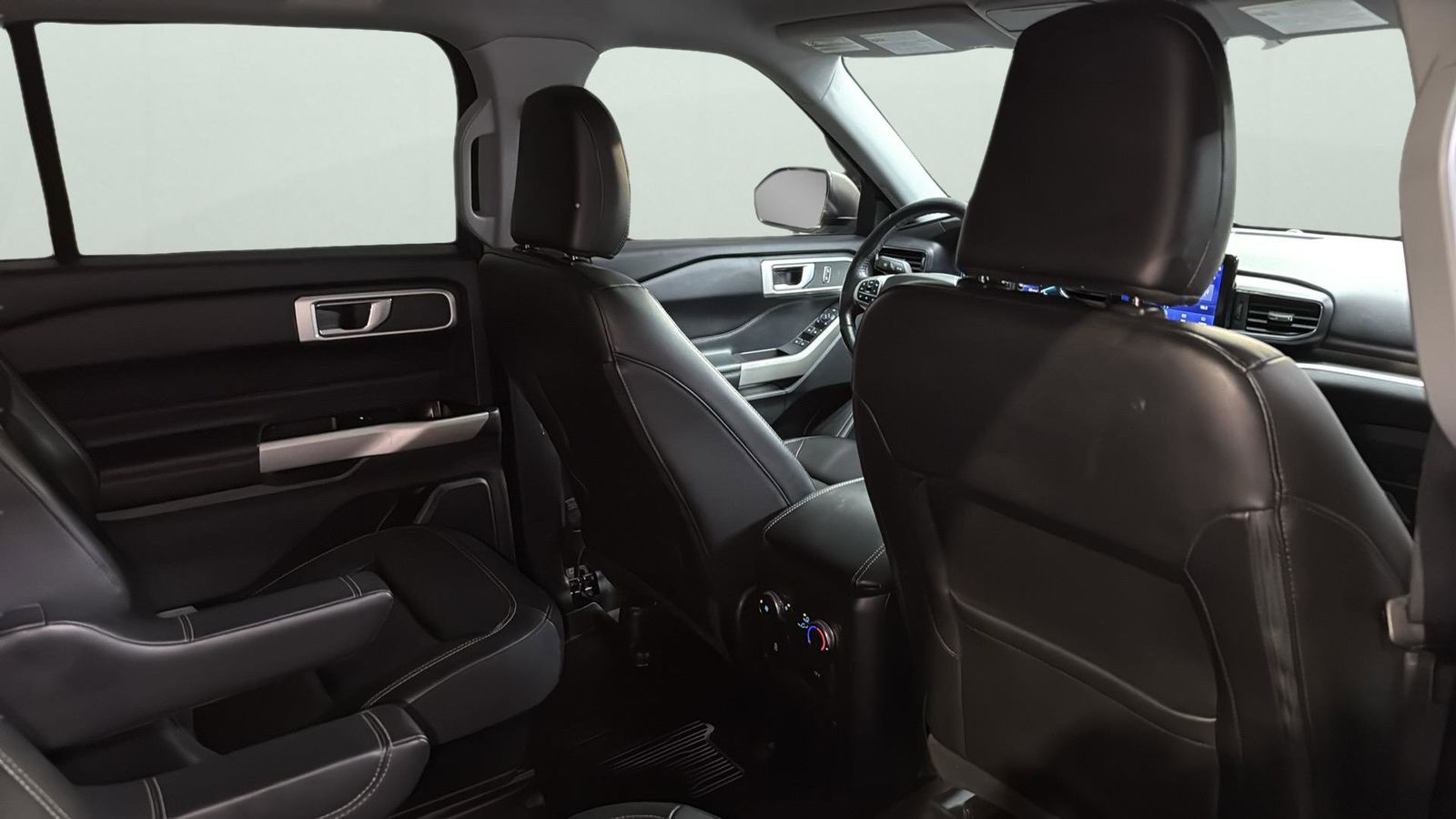 Used Car 2022 Ford Explorer  Xlt For Sale Under $30,000 In Austin, Texas