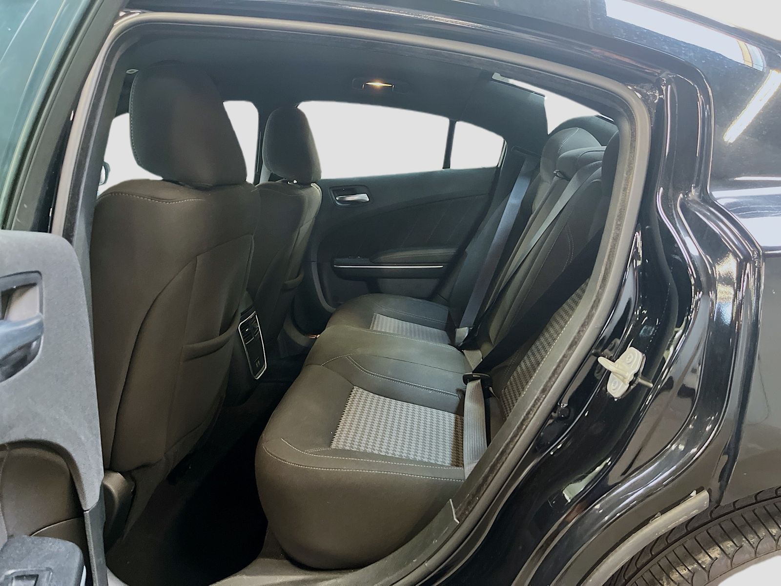 Used 2023 Black Dodge SXT image 22