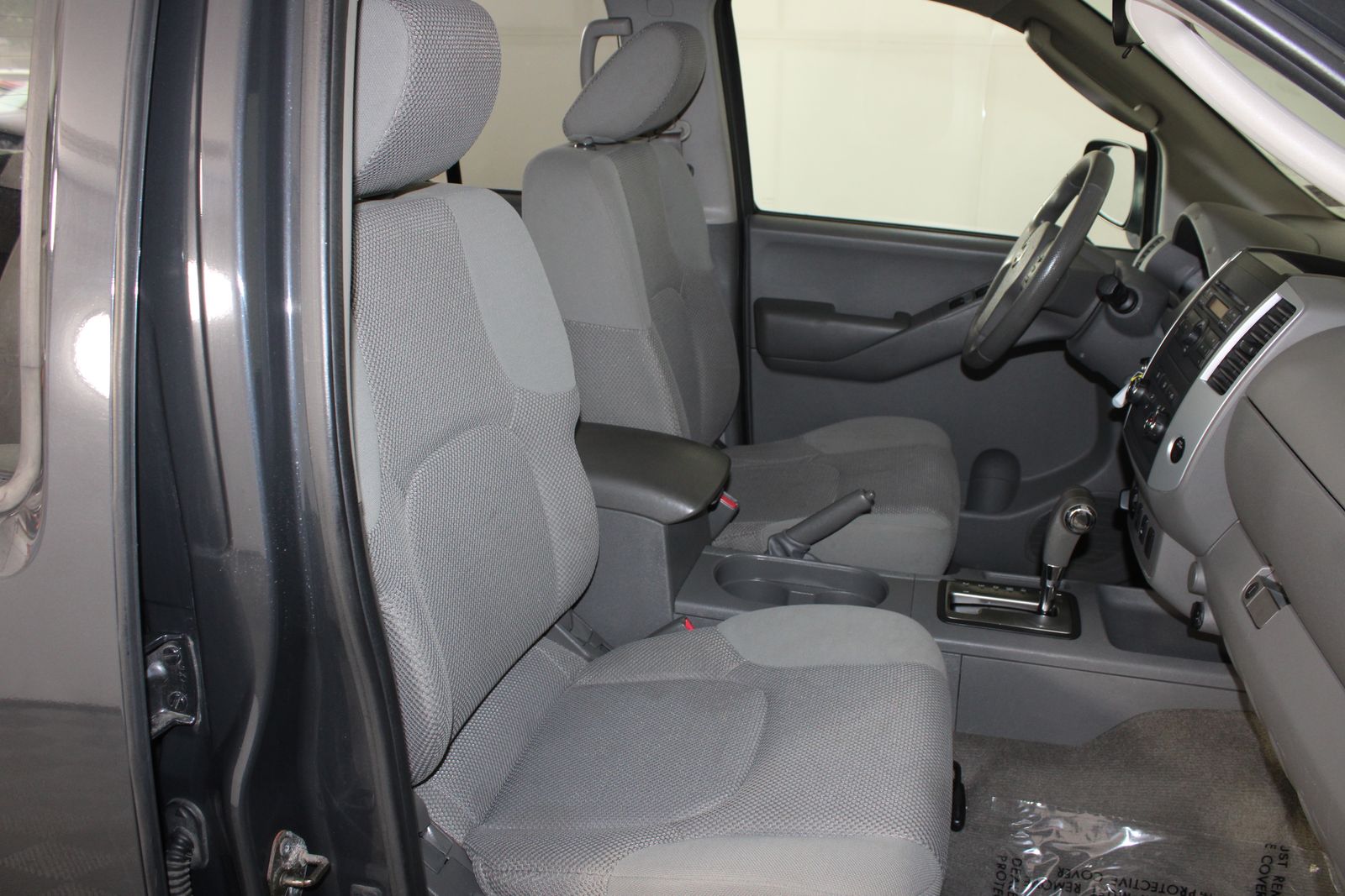 Used 2010 Black Nissan SE image 23