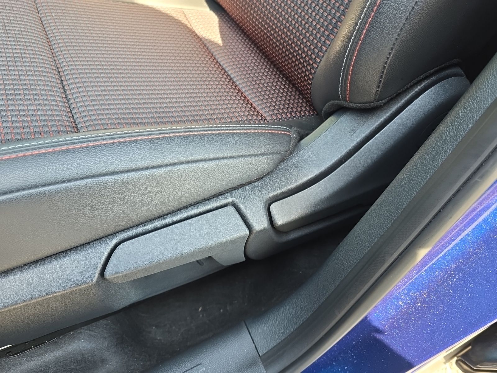 Used 2025 Blue Nissan SR image 39
