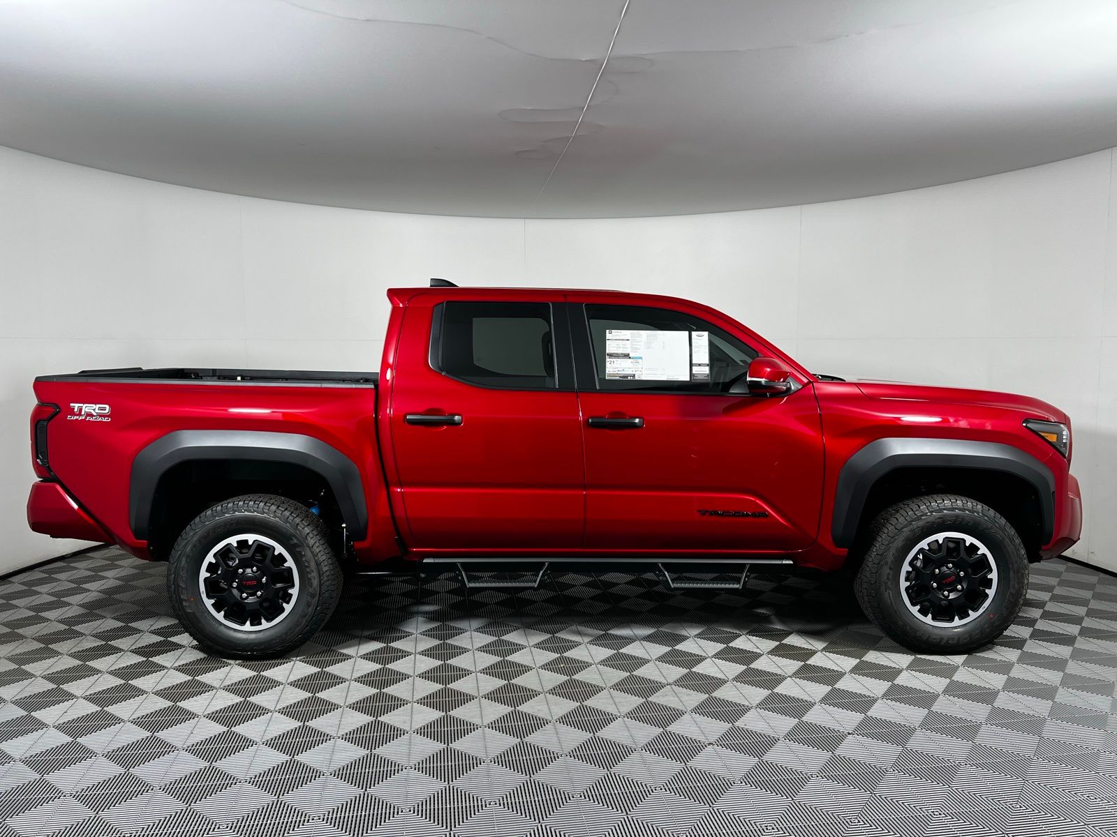 2025 Toyota Tacoma TRD Off-Road 9