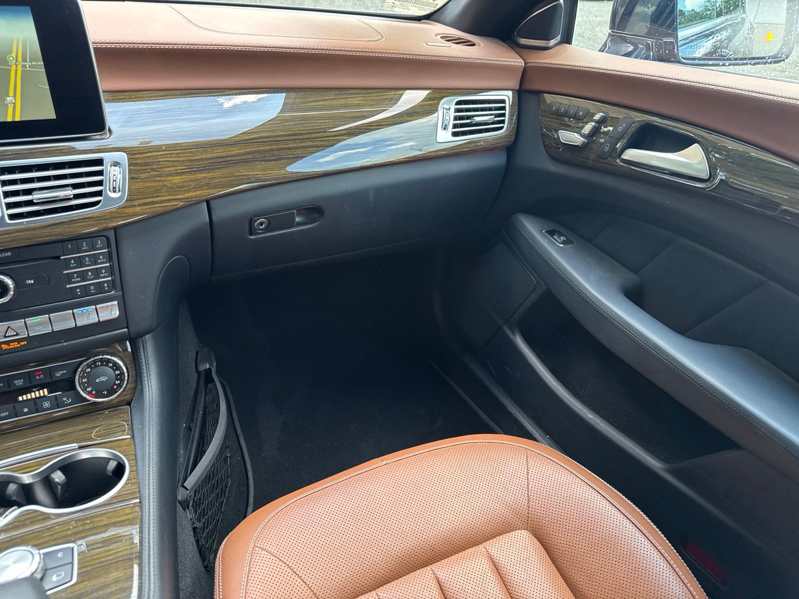 Used 2015 Blue Metallic Mercedes-Benz CLS 400 image 20