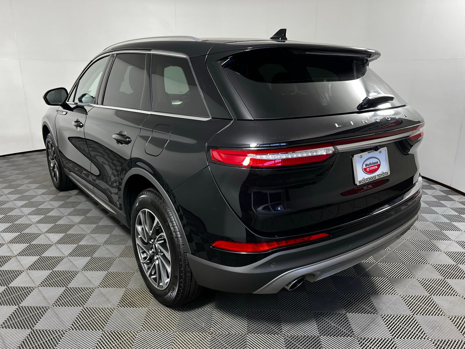 Thumbnail: 2020 Lincoln Corsair - 7