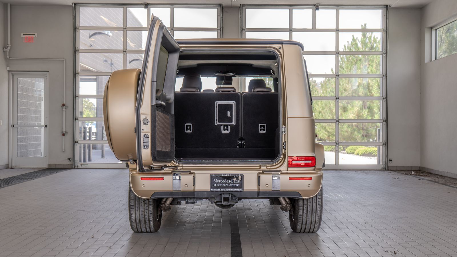 2023 Mercedes-Benz G-Class G 550 — full photo 16 of 33