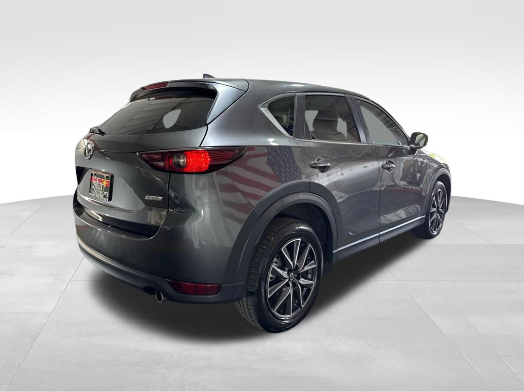 View vehicle photo 5