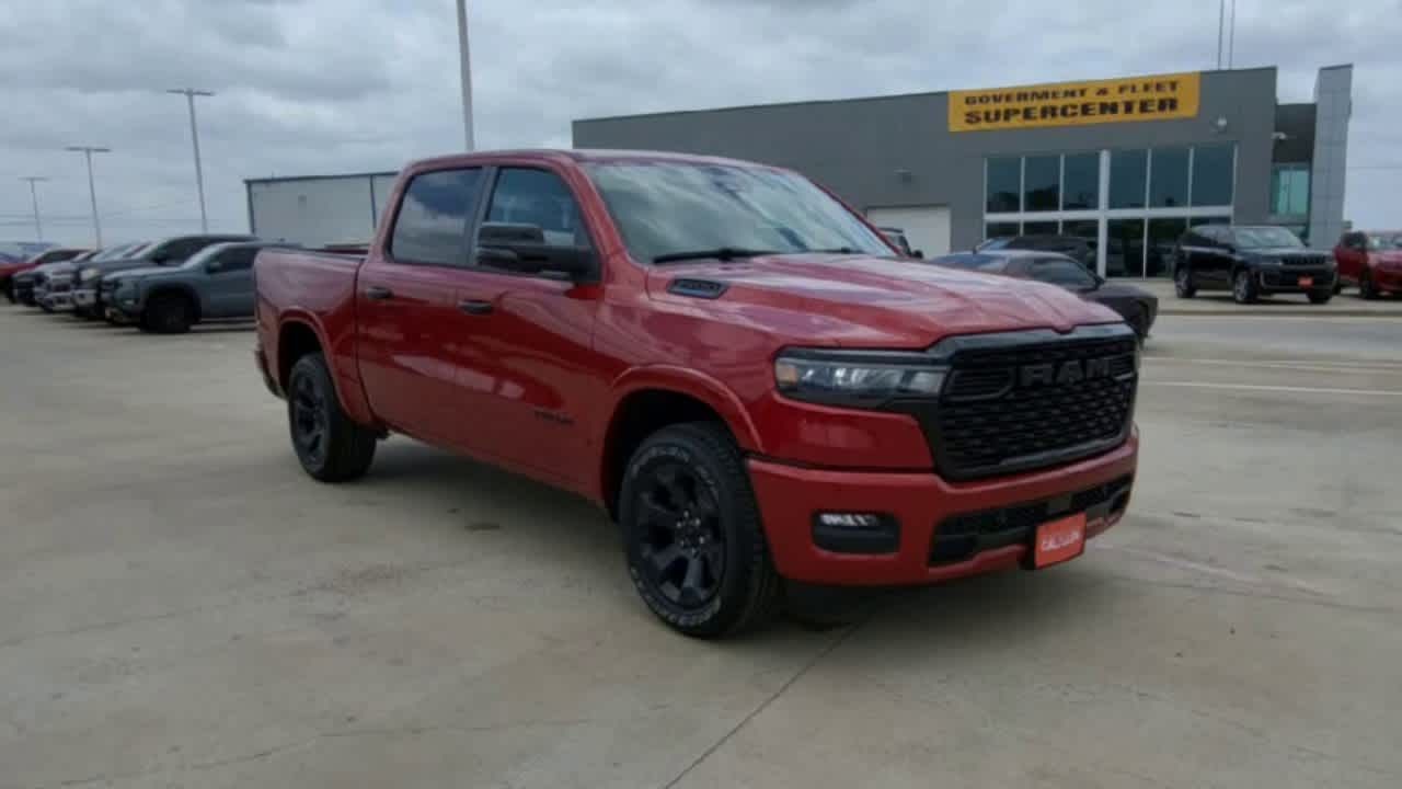 View vehicle photo 2