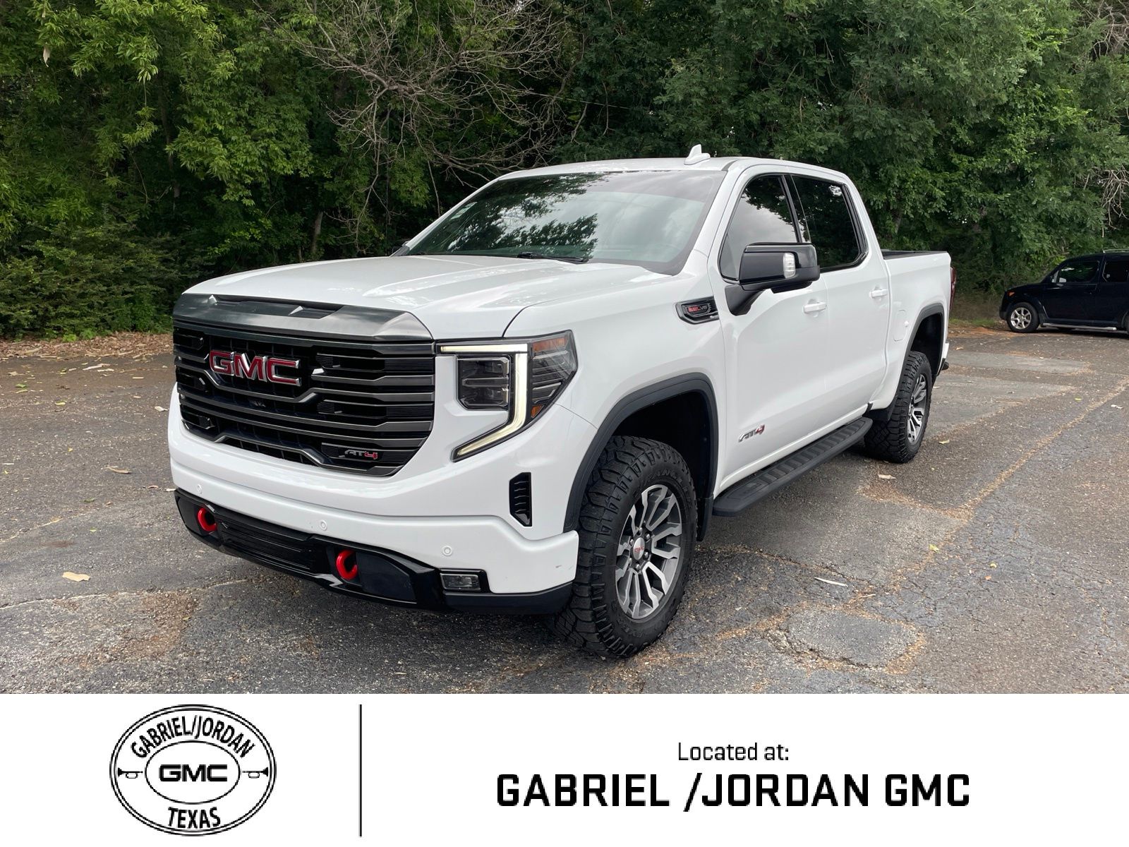 Summit White 2022 GMC Sierra 1500 AT4 Crew Cab 4WD Pickup Truck Four-Wheel Drive Automatic