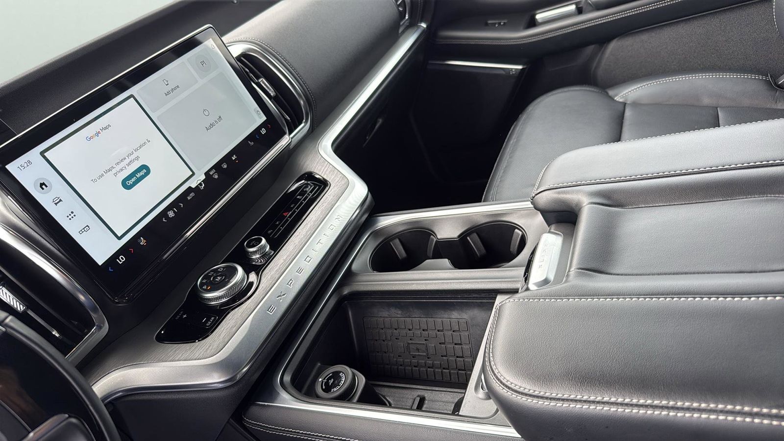 Used Car 2025 Ford Expedition  Platinum For Sale Under $80,000 In Austin, Texas