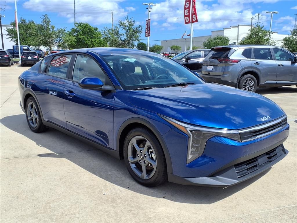 2025 Kia K4 LXS - 2