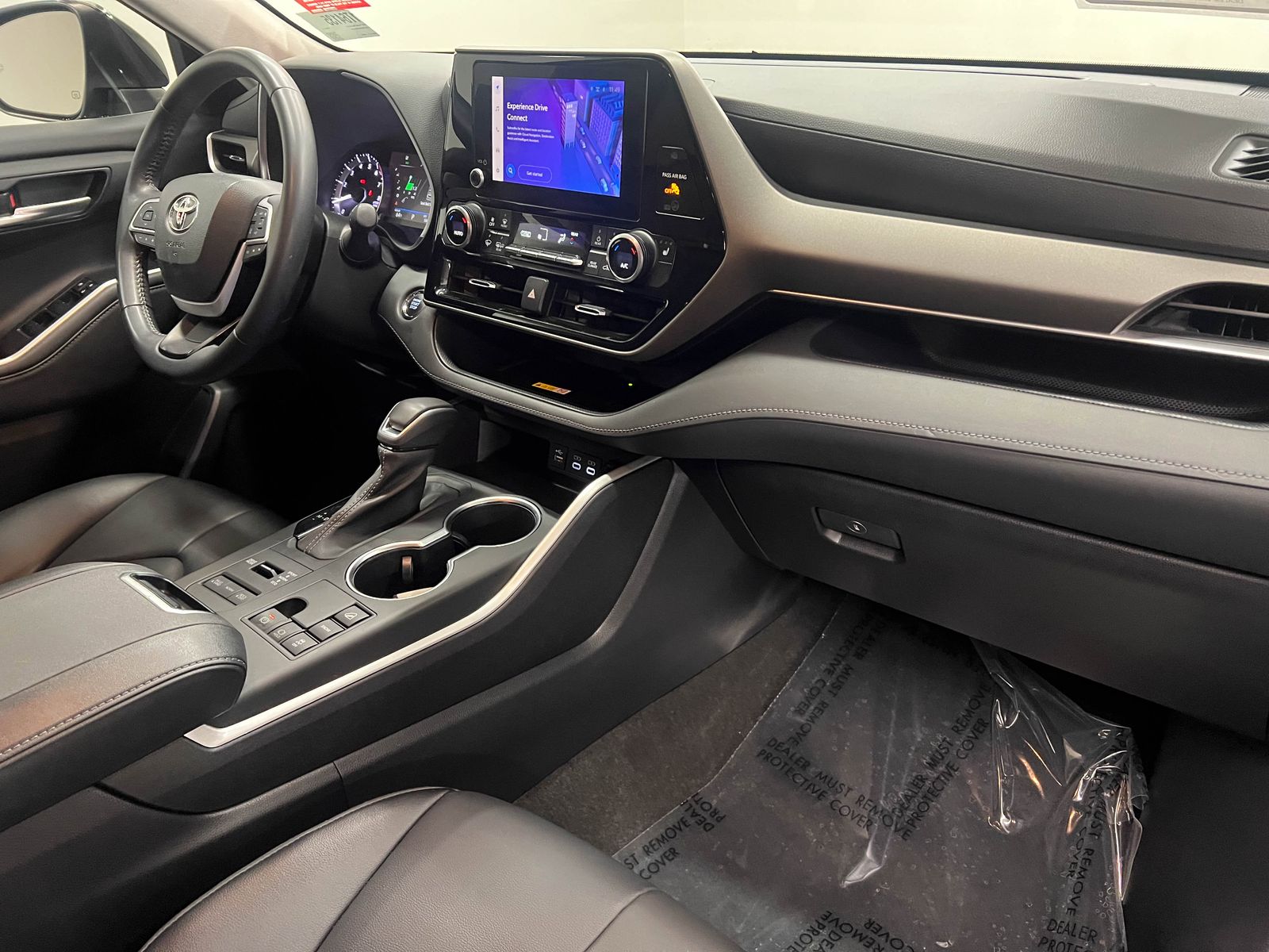 used 2023 Toyota Highlander car, priced at $33,988