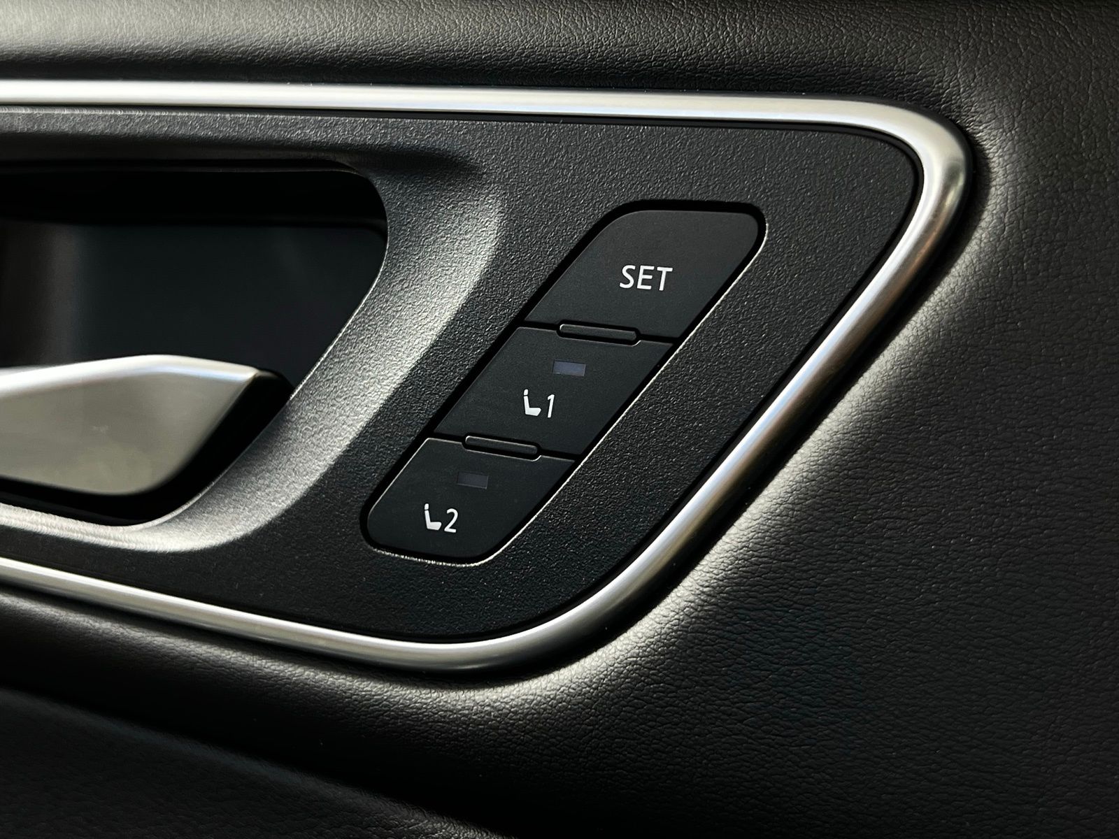 Thumbnail: 2021 Nissan Rogue - 21