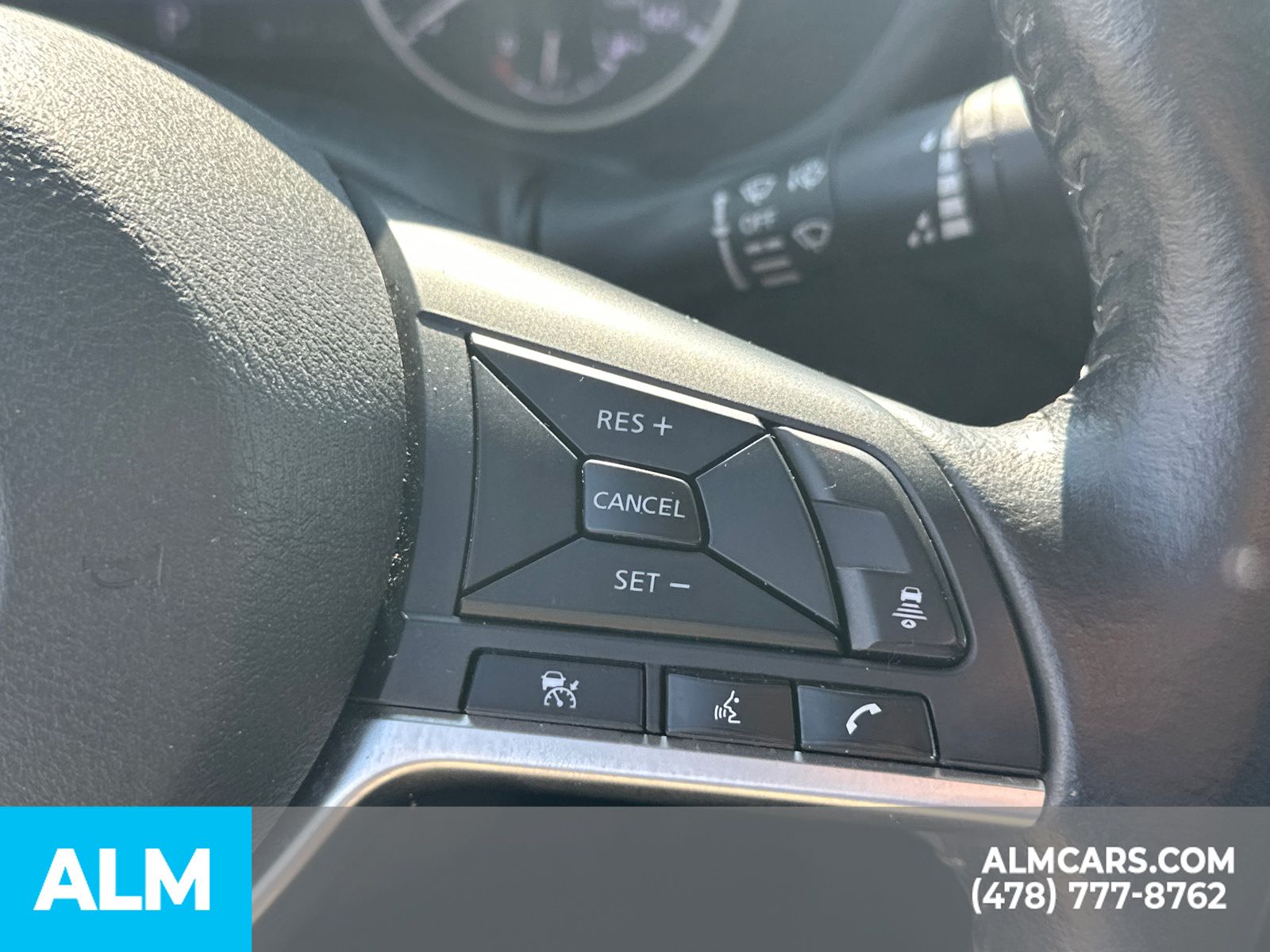 Used 2024 Gray Nissan SV image 29