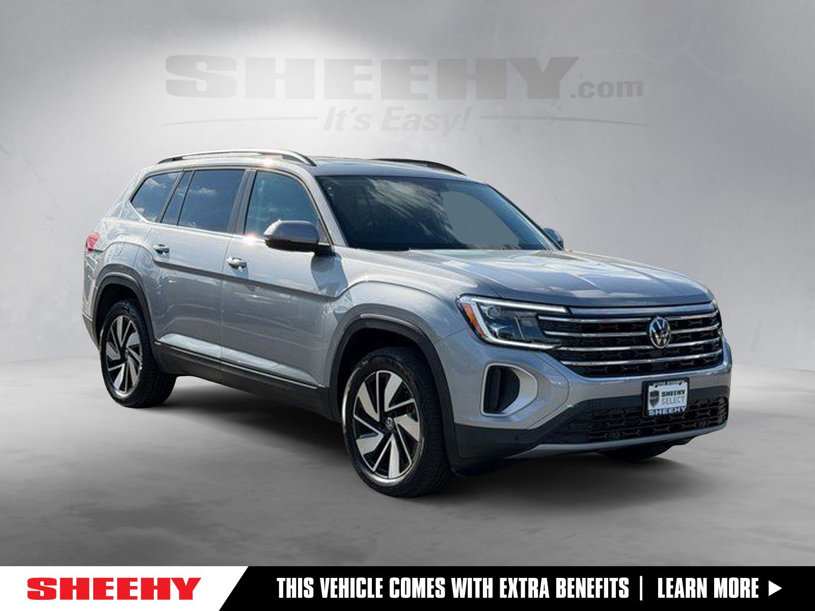 Silver Mist Metallic 2026 Volkswagen Atlas SE 4Motion with Technology SUV / Crossover All-Wheel Drive 8-Speed Automatic
