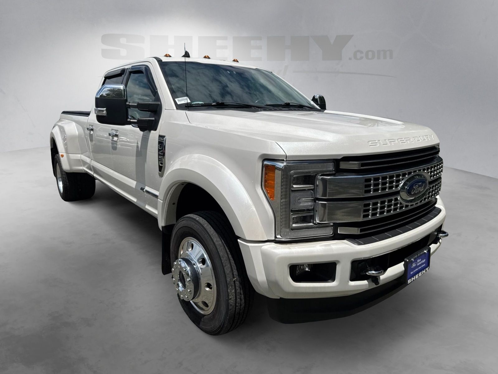 Certified Used 2019 White Platinum Clearcoat Metallic Ford Platinum image 2