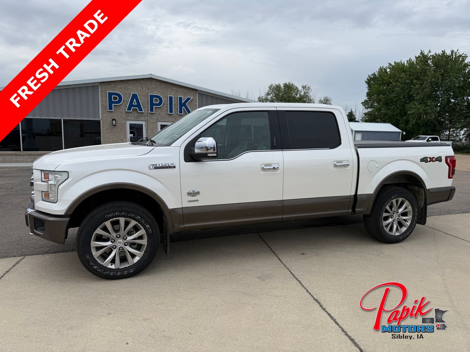 White Platinum Metallic Tri-Coat 2016 Ford F-150 King Ranch SuperCrew 4WD Pickup Truck Four-Wheel Drive 6-Speed Automatic