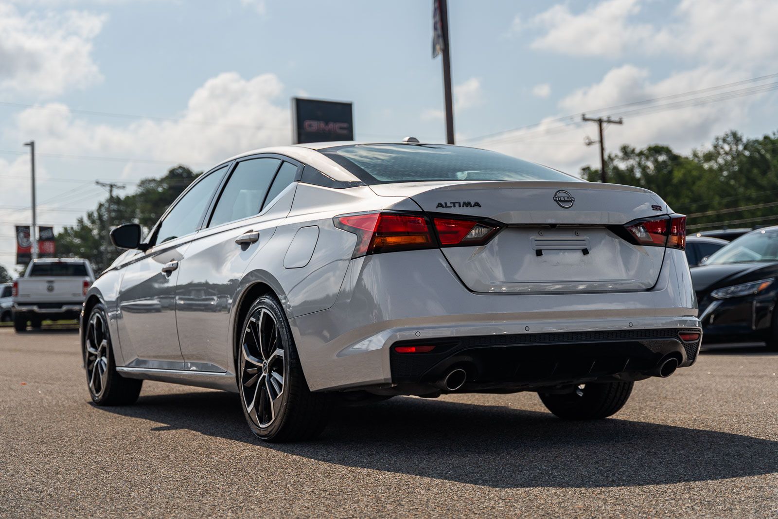 Used 2024 Nissan Altima Sedan