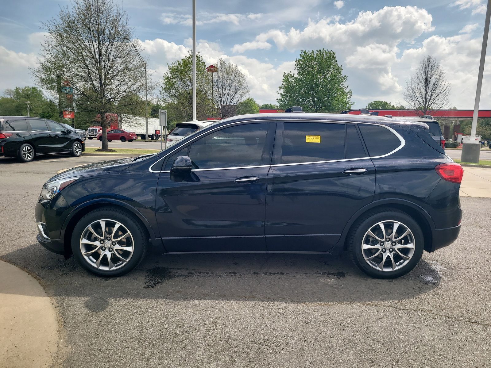 View vehicle photo 6