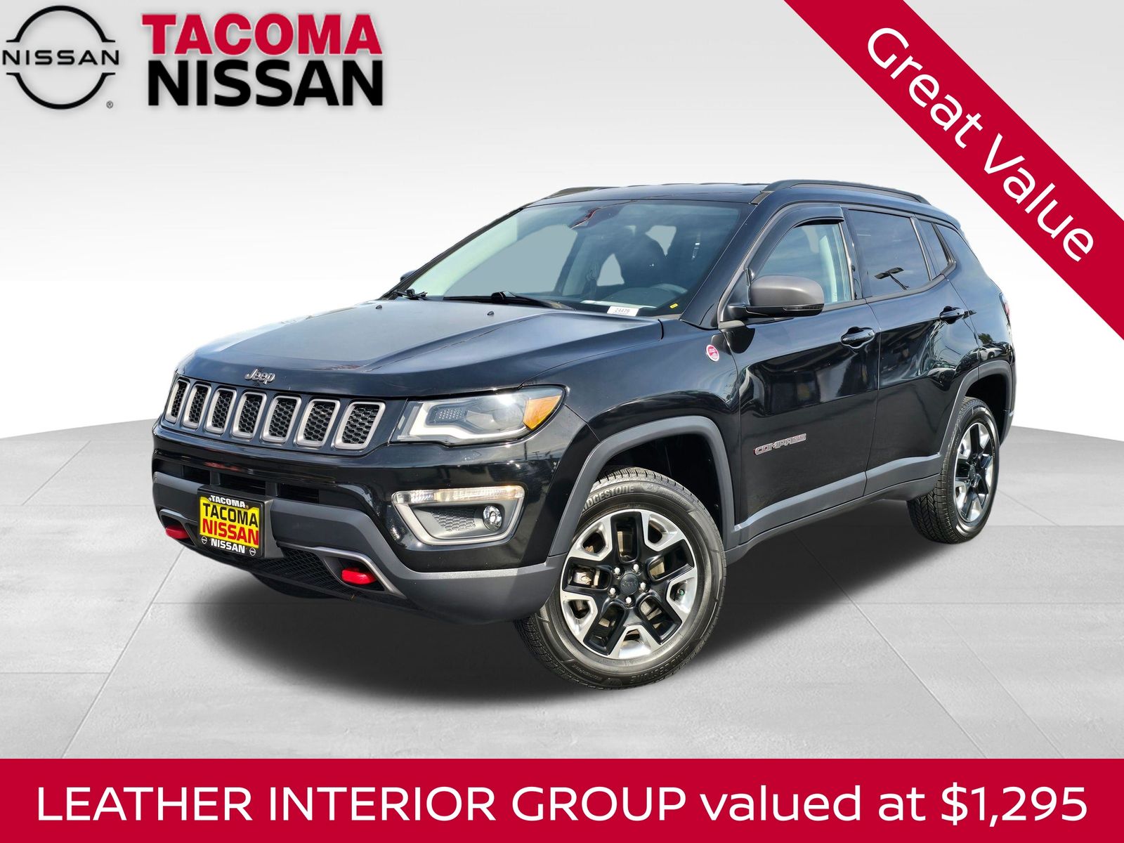 Diamond Black Crystal Pearlcoat 2017 Jeep Compass Trailhawk 4WD SUV / Crossover Four-Wheel Drive 9-Speed Automatic