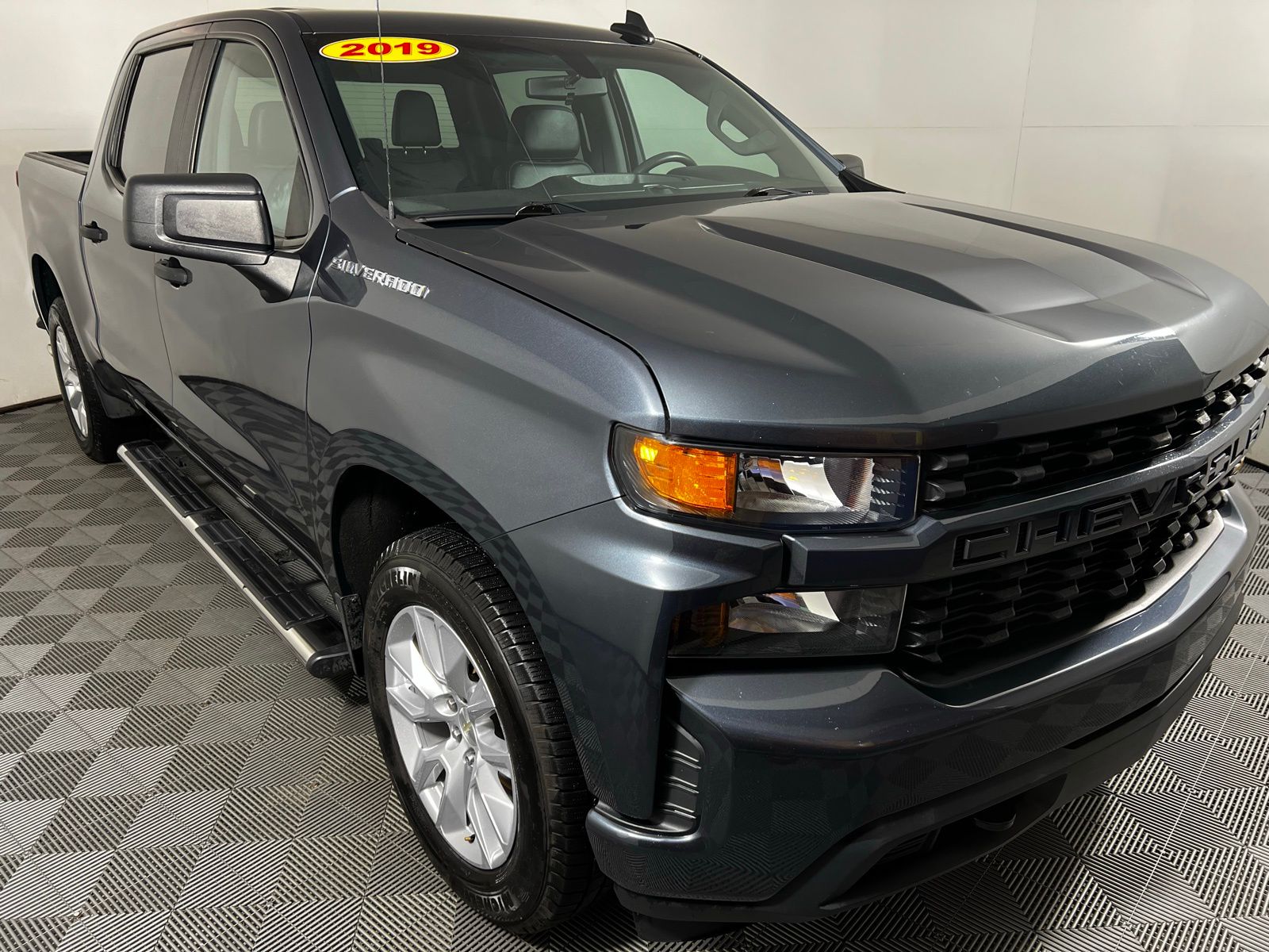 2019 Chevrolet Silverado 1500 Custom 3