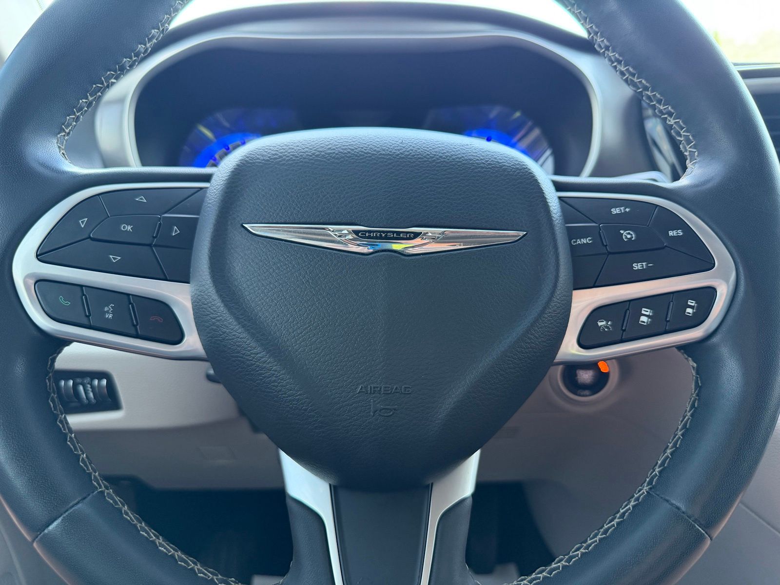2022 Chrysler Pacifica image 20