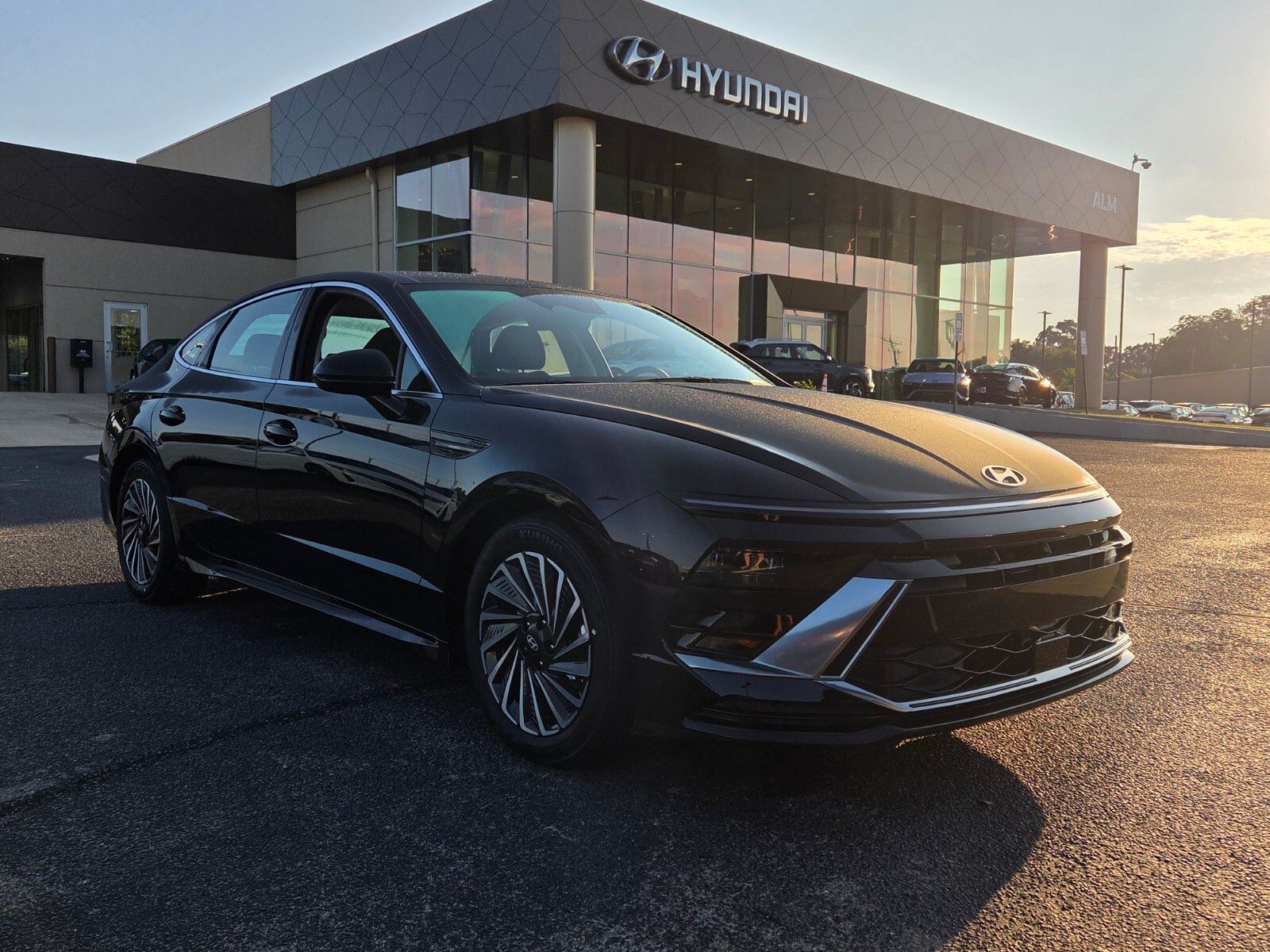 2026 Hyundai SONATA HYBRID SEL