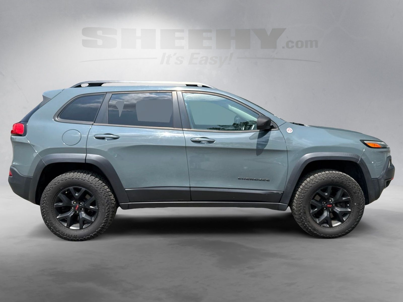 Used 2015 Anvil Clearcoat Jeep Trailhawk image 9