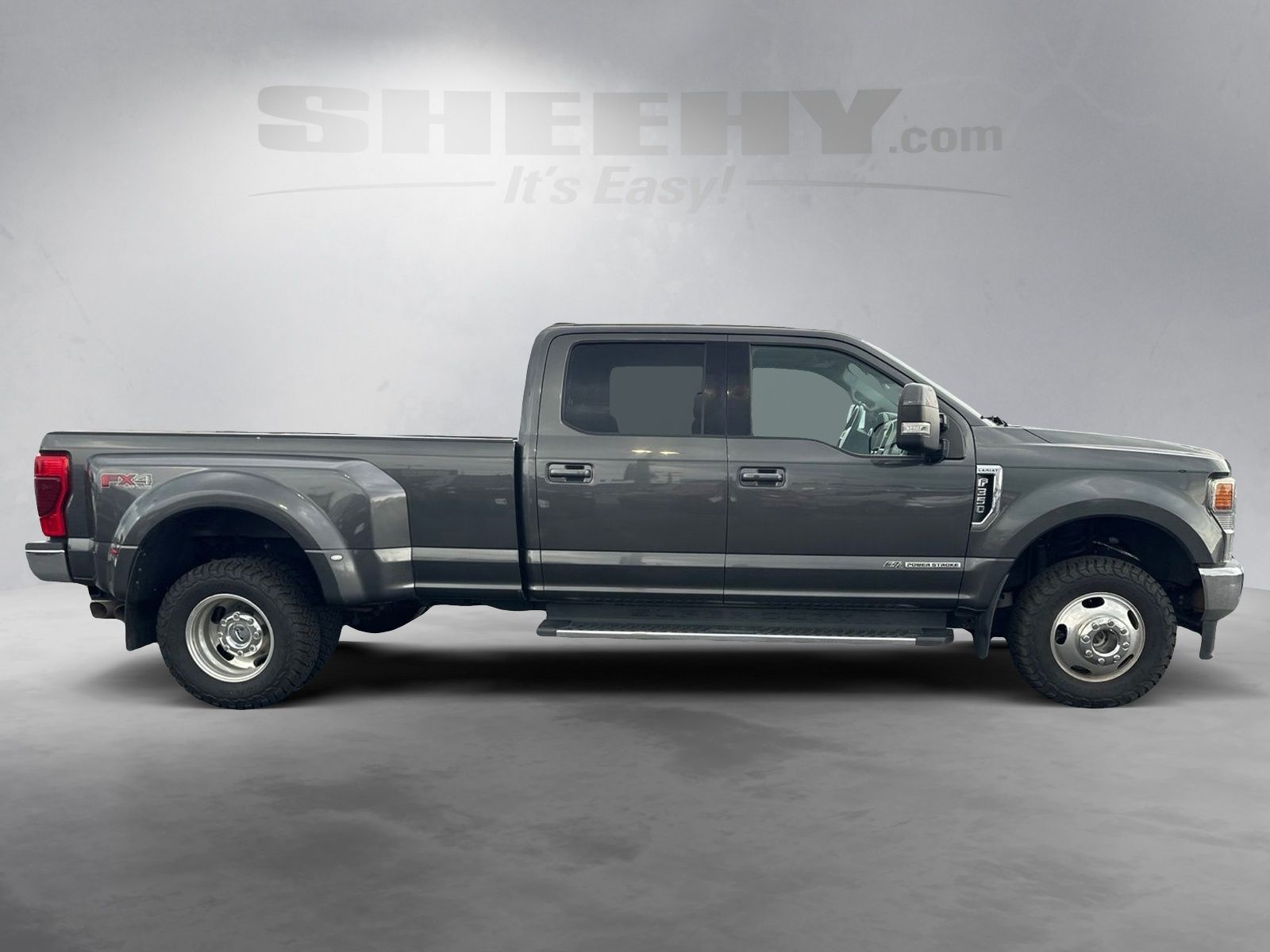 Used 2020 Magnetic Metallic Ford Lariat image 9