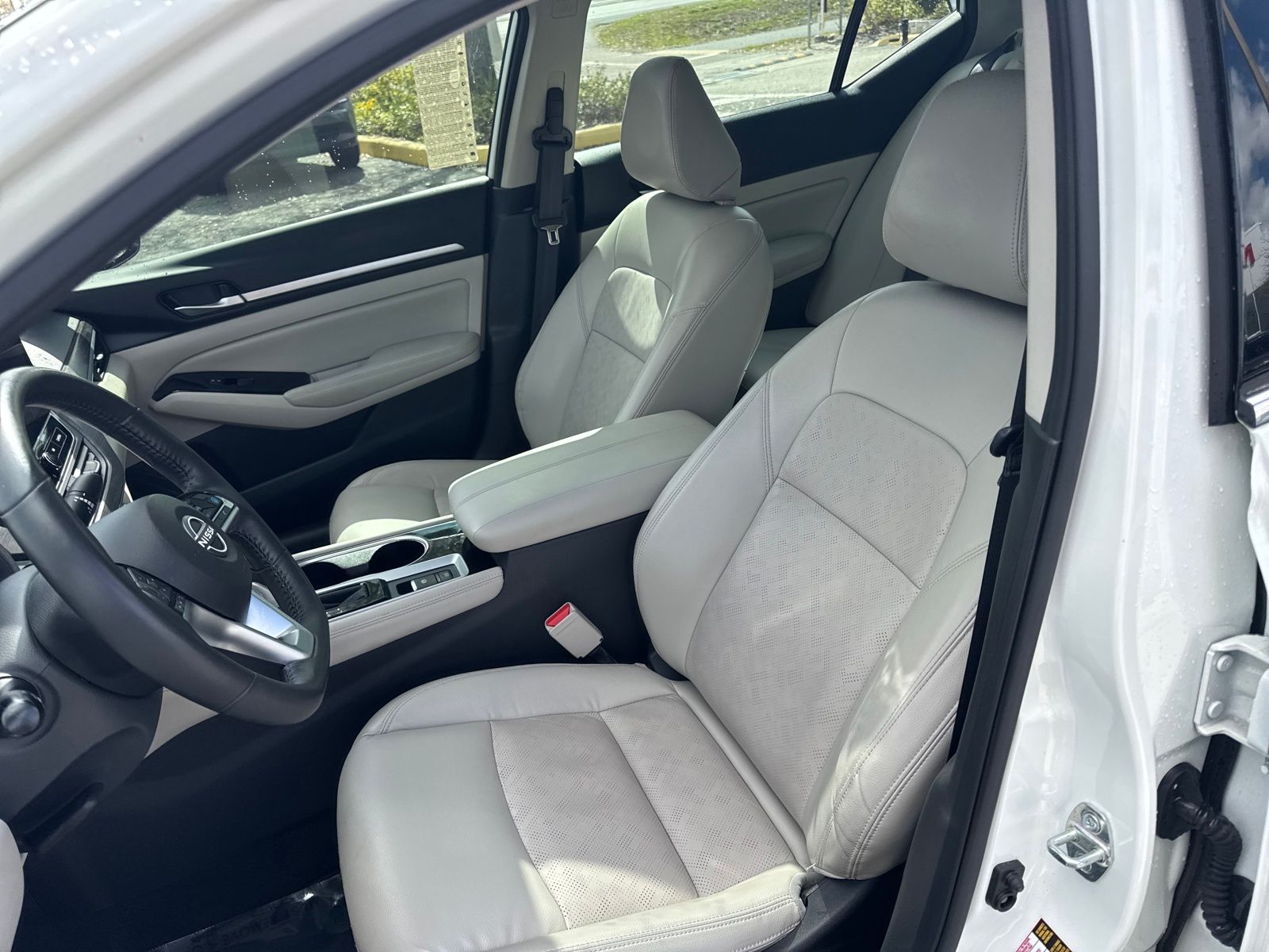 Used 2024 Nissan Altima 2.5 SL 4D Sedan