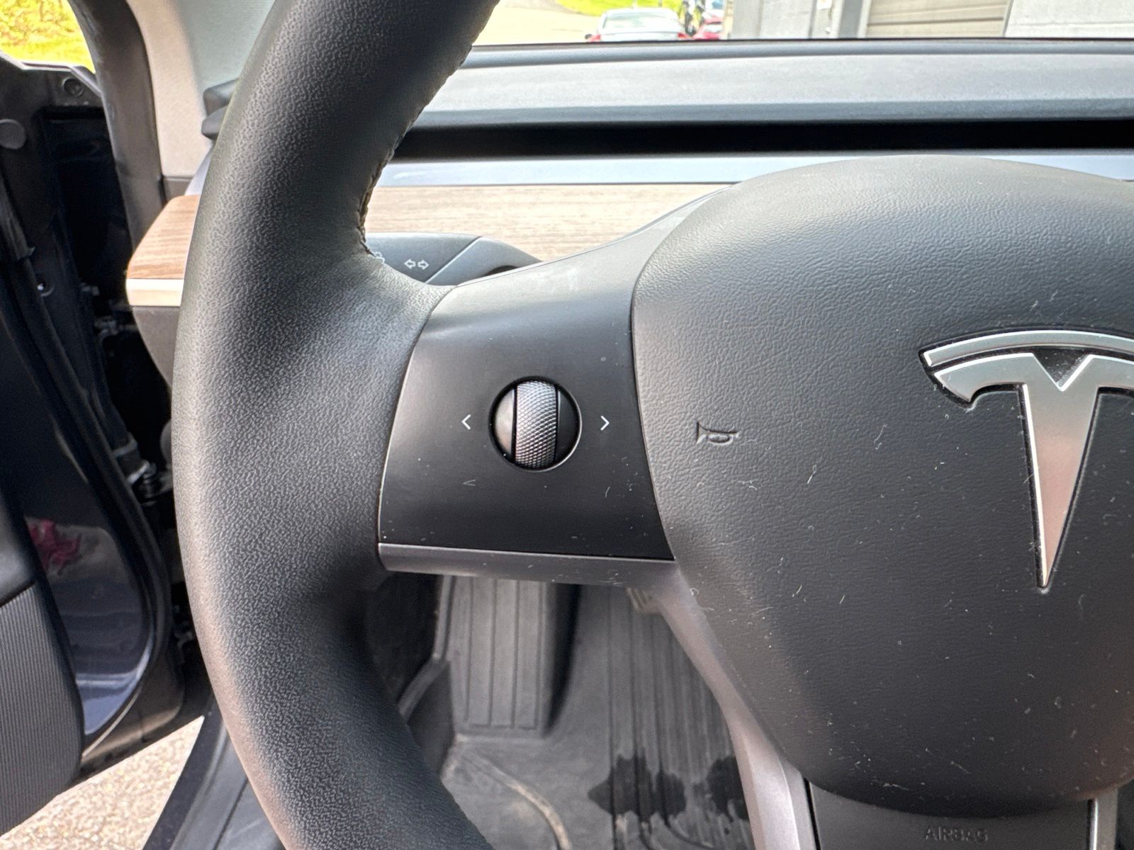 Used 2023 Midnight Silver Metallic Tesla Base image 19