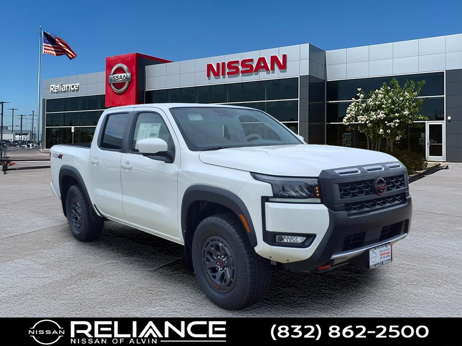 Glacier White 2026 Nissan Frontier Pickup Truck Four-Wheel Drive 9-Speed Automatic Overdrive