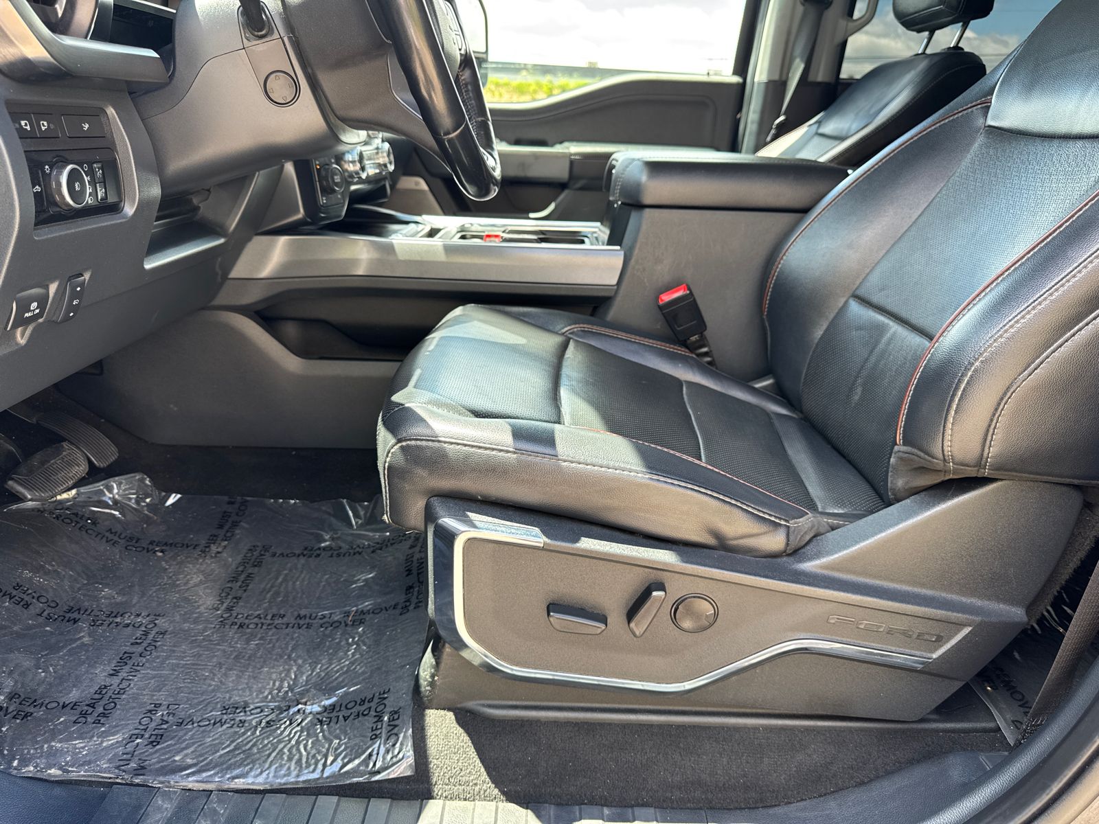 Used 2024 Blue Ford Lariat image 9