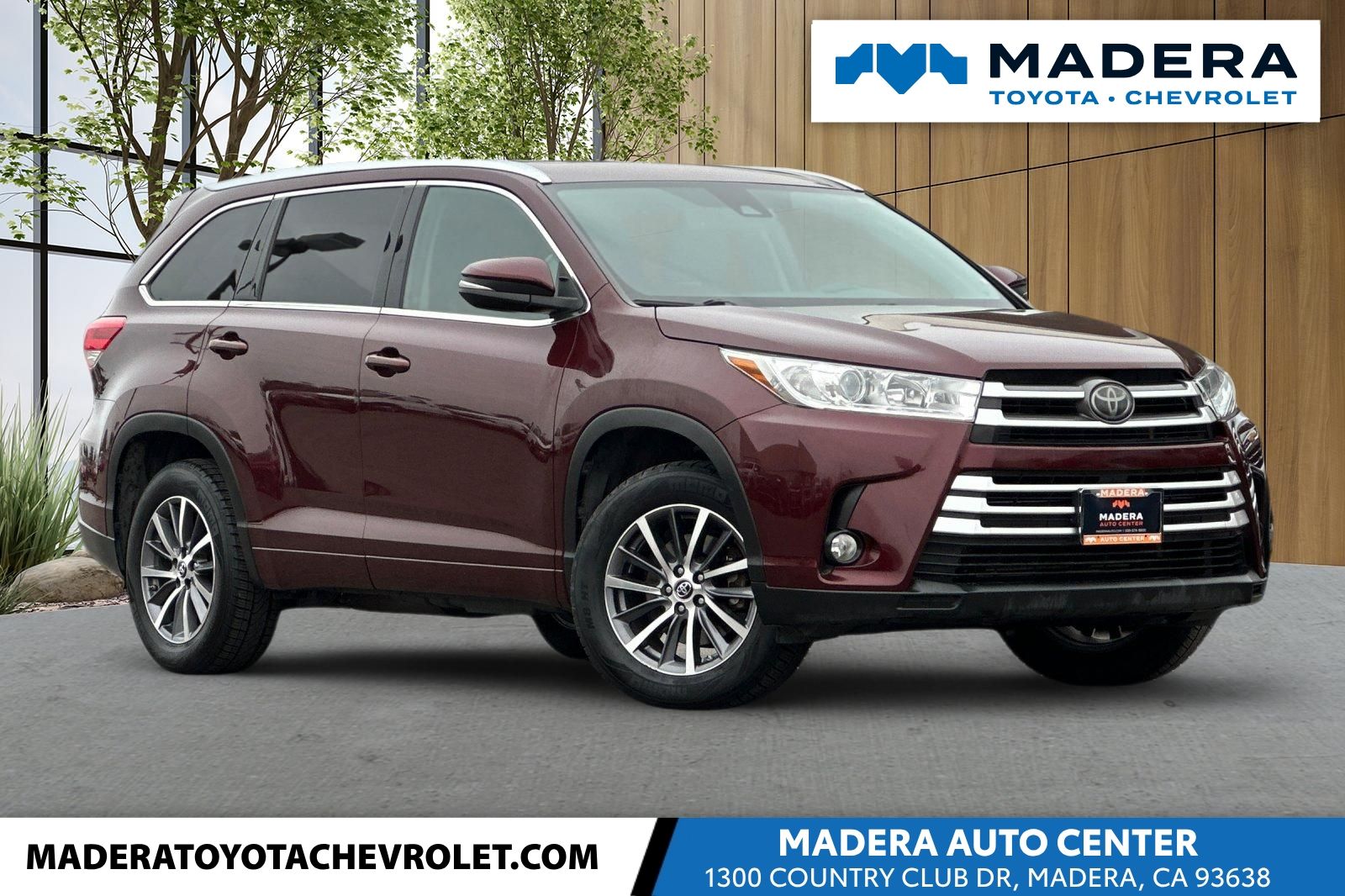 Ooh La La Rouge Mica 2018 Toyota Highlander SE SUV / Crossover Front-Wheel Drive 8-Speed Automatic