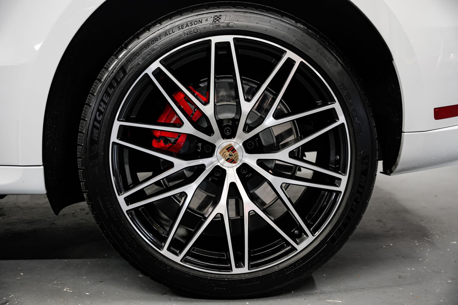 2022 Porsche Macan GTS — photo 51