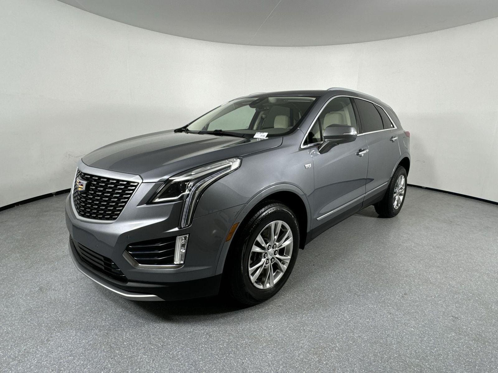 2020 Cadillac XT5 Premium Luxury 2