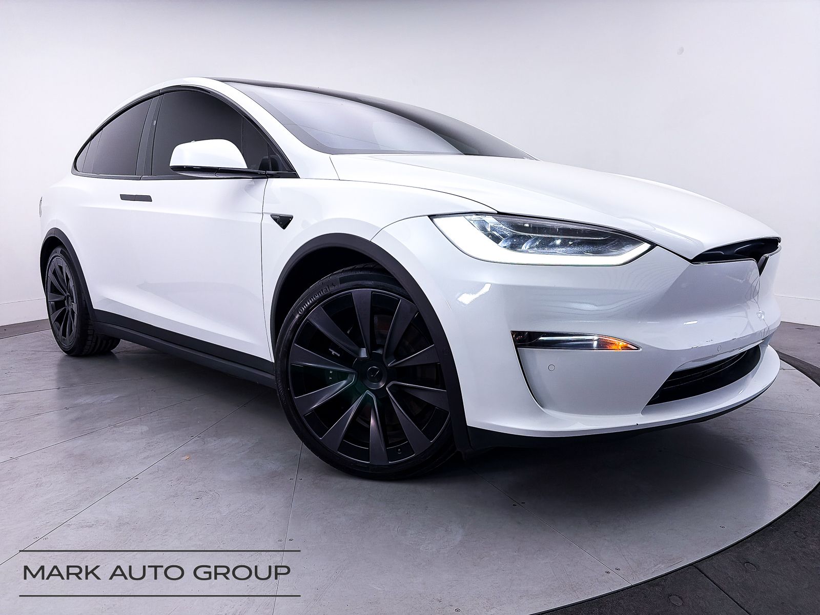 2022 Tesla Model X Plaid