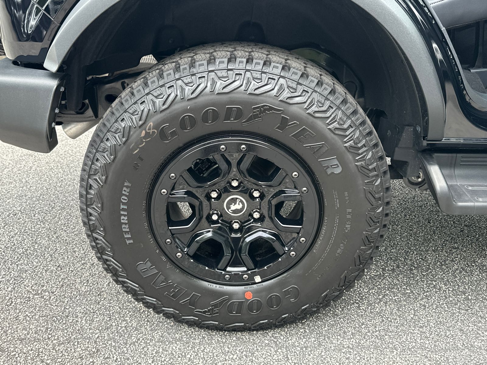 New 2026 Shadow Black Ford Outer Banks® image 18