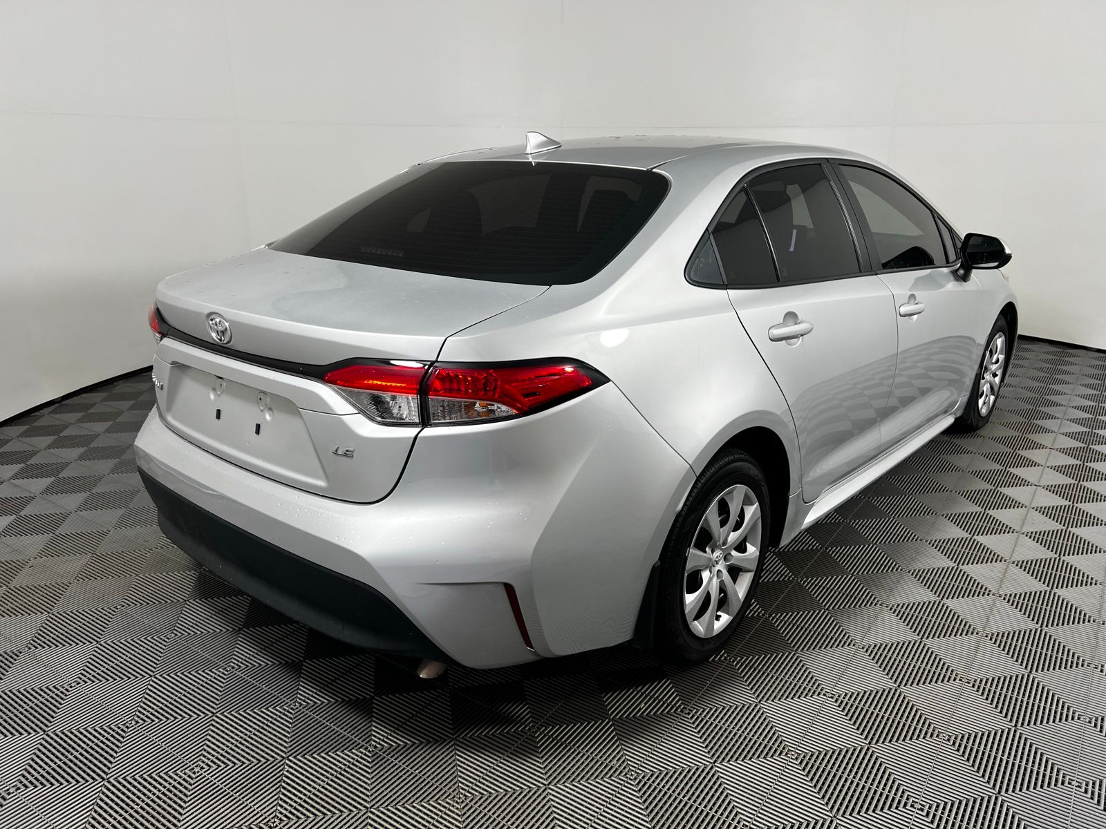 Thumbnail: 2025 Toyota Corolla - 5