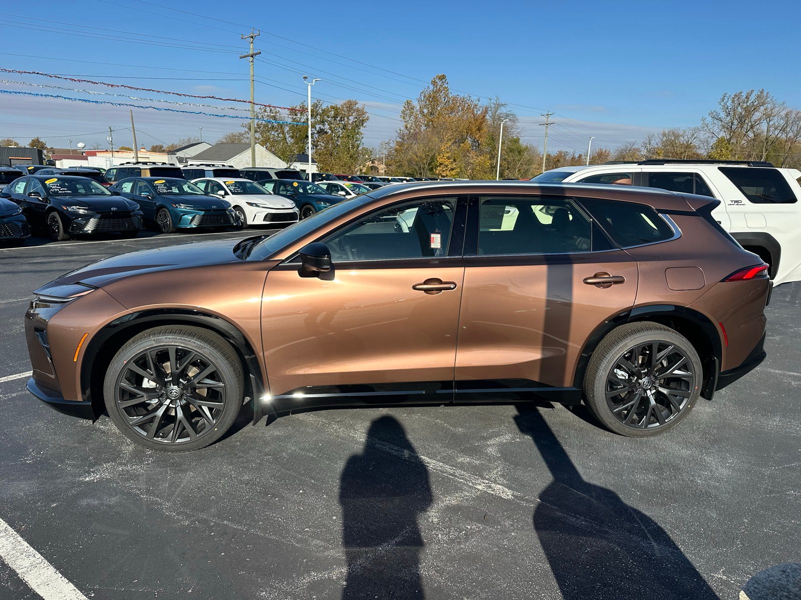 2025 Toyota Crown Signia Limited photo 2