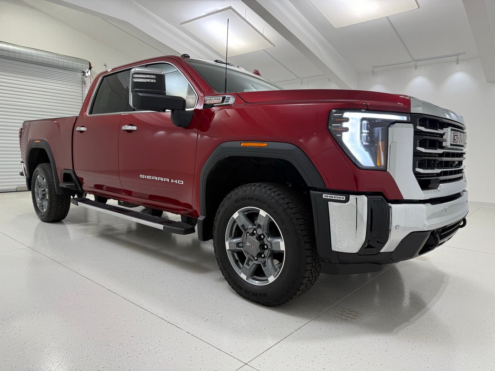 2025 GMC Sierra 3500HD SLT Crew Cab 4WD