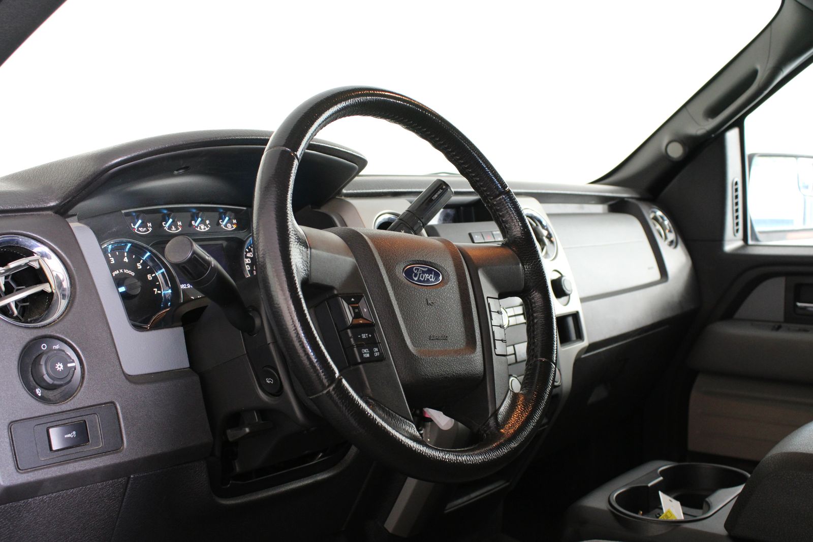 Used 2012 Blue Ford XLT image 14