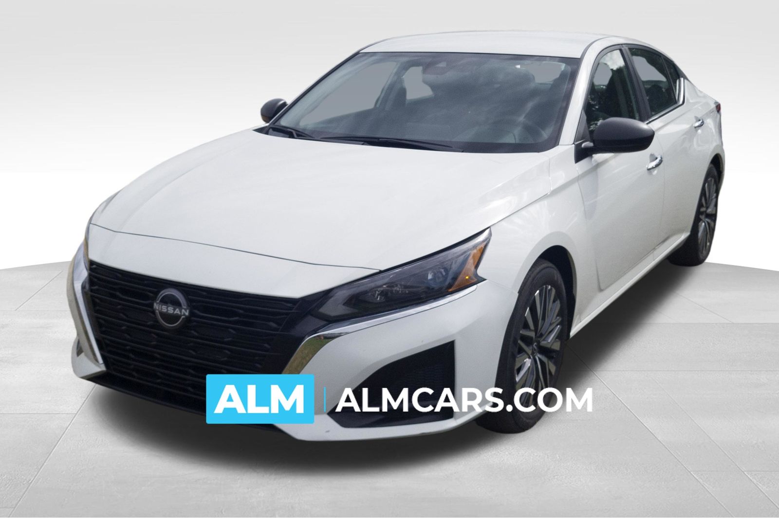 Glacier White 2025 Nissan Altima 2.5 SV FWD Sedan Front-Wheel Drive Continuously Variable Transmission