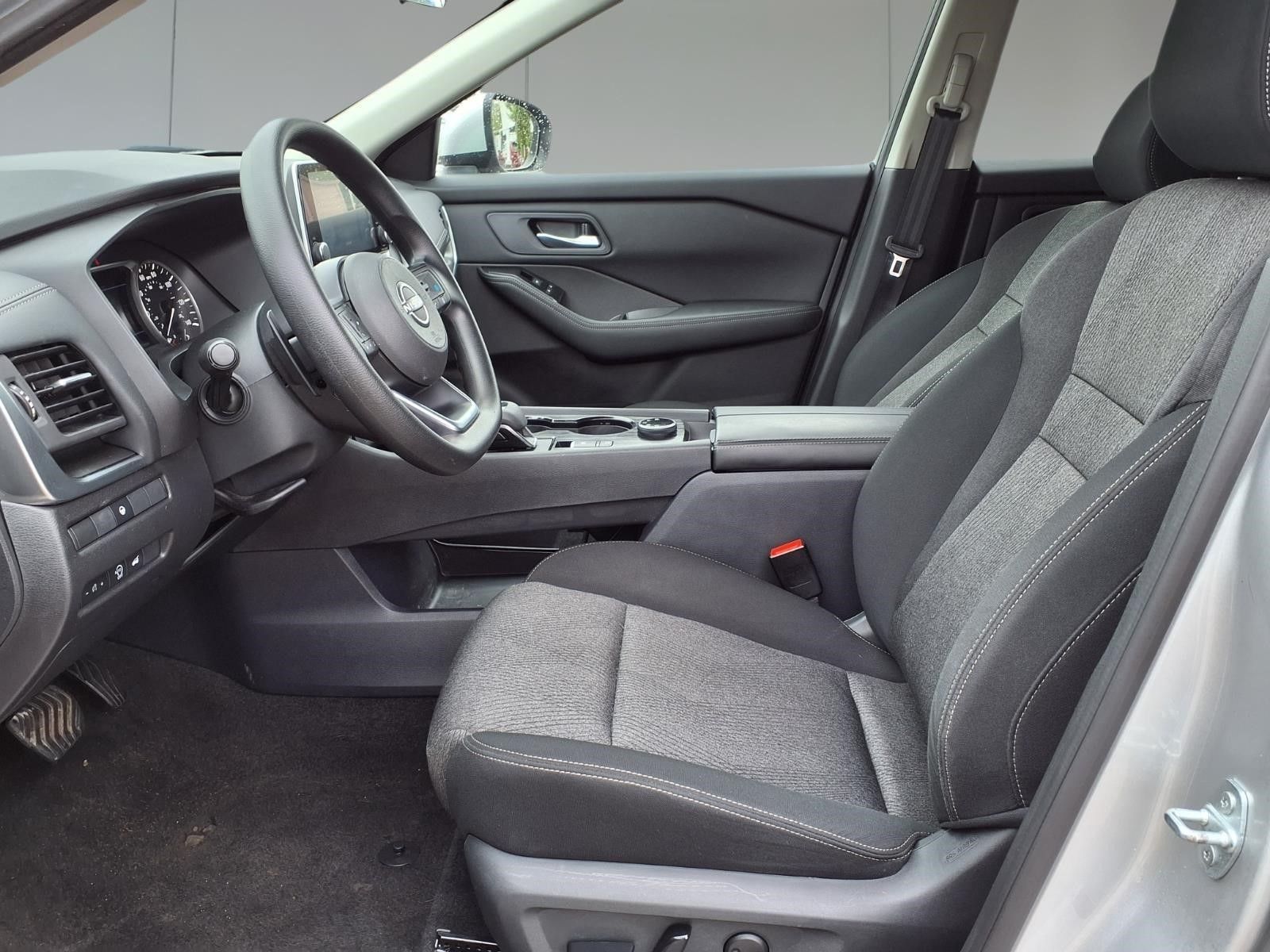2024 Nissan Rogue SV Silver at Toyota of Victoria