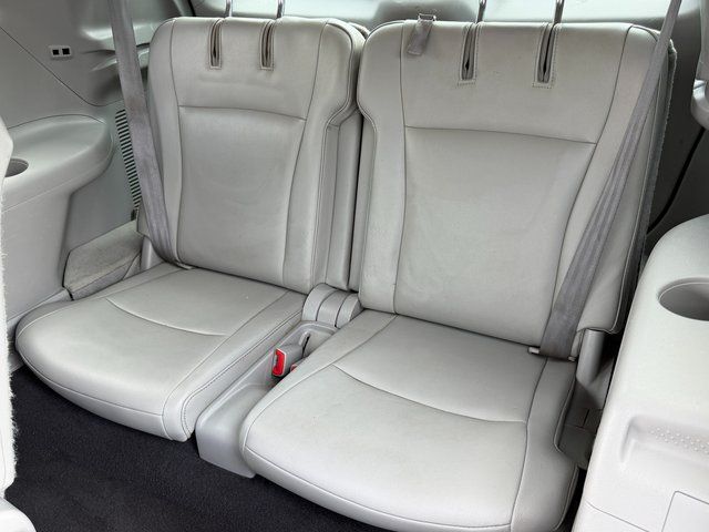 Used 2013 Magnetic Gray Metallic Toyota SE image 37